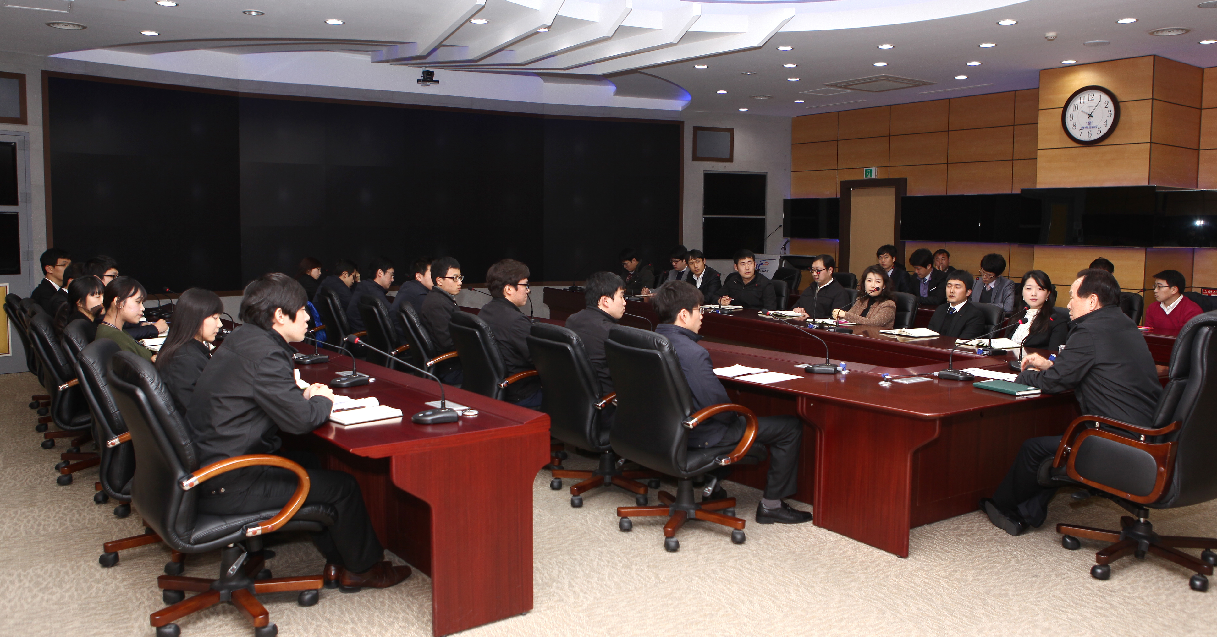 10 신입사원과 대화