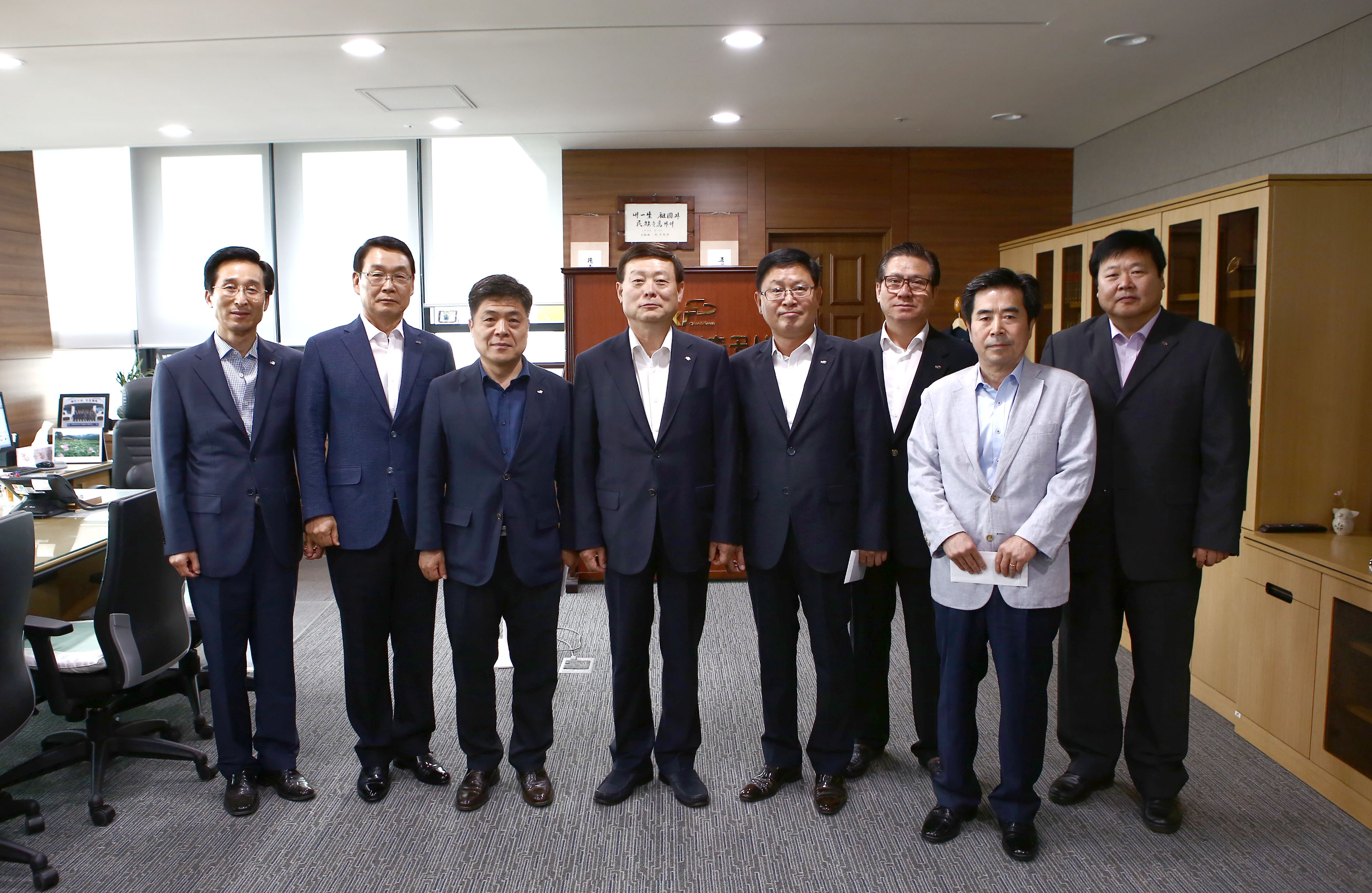 혁신도시 우수 이주 부서 포상 수여식