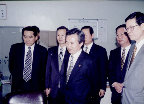 강운태장관                                        
