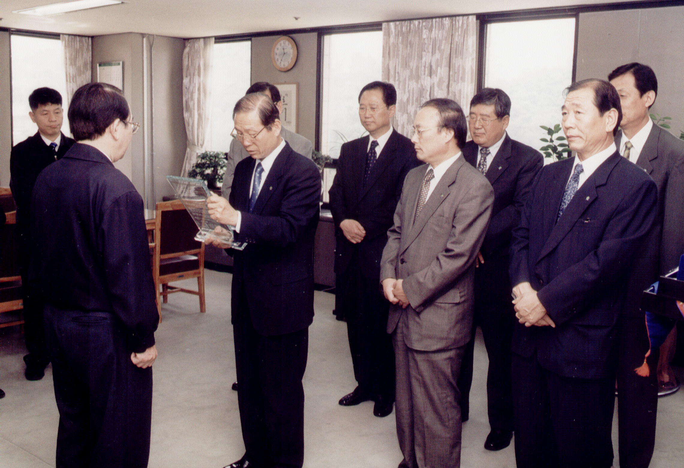백서증정식                                        