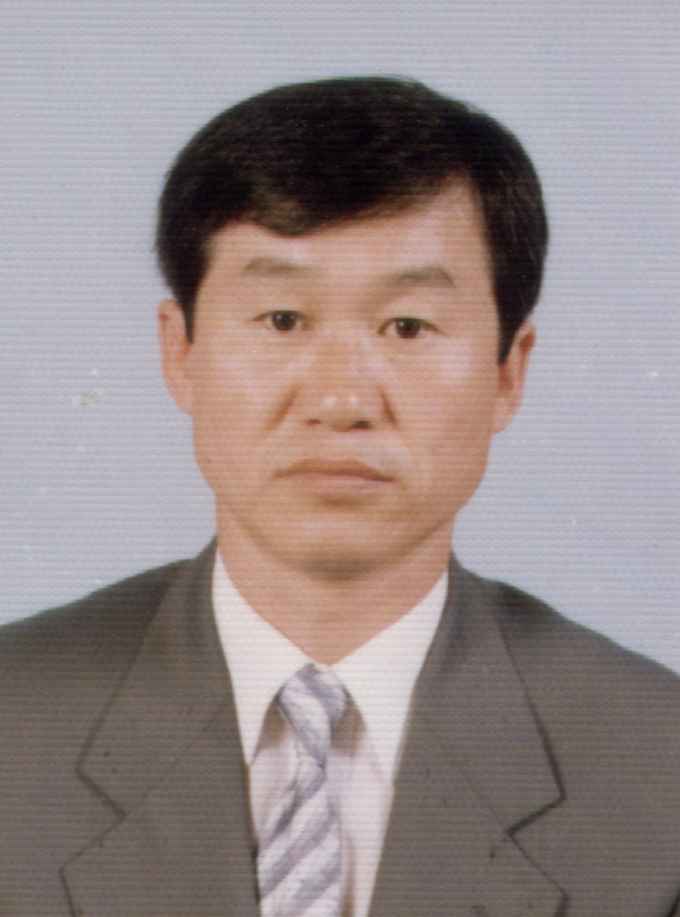 김수욱                                            