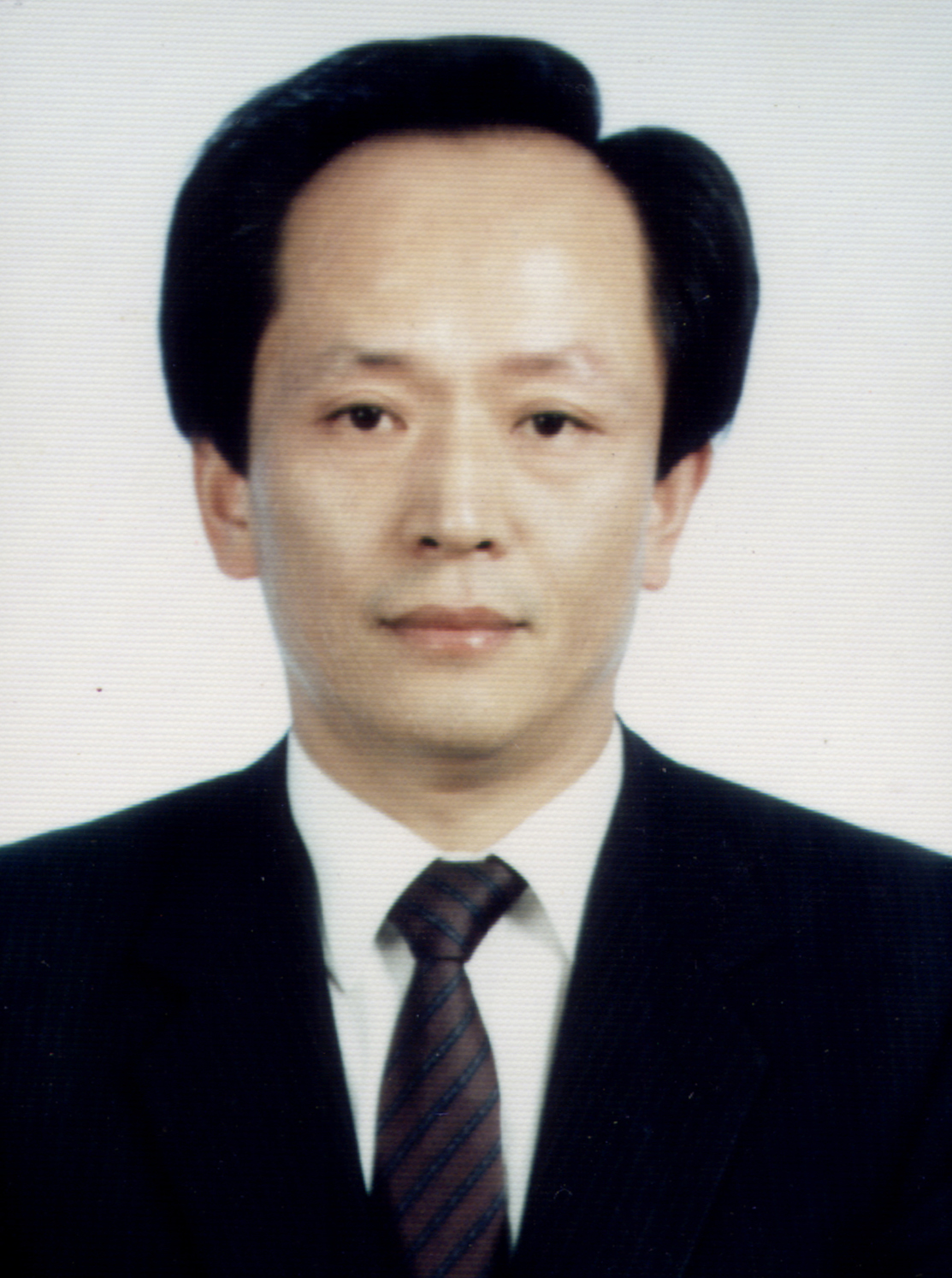 서규용                                            