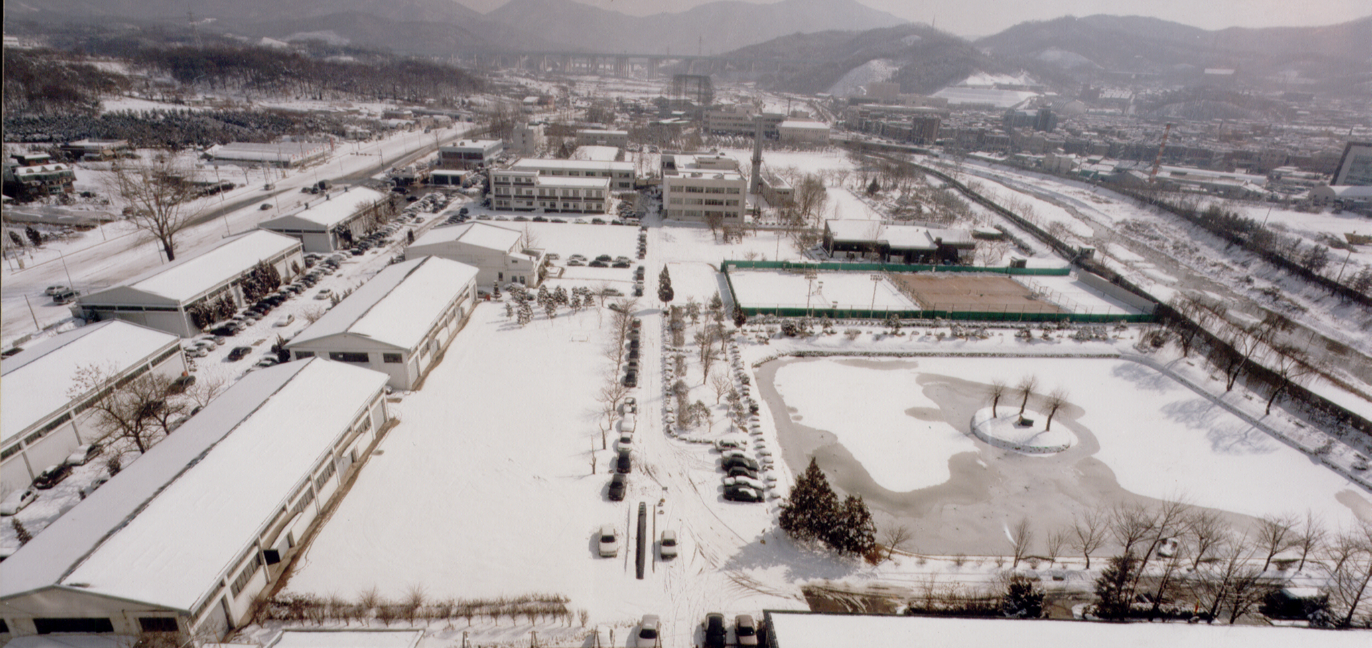 공사설경                                          