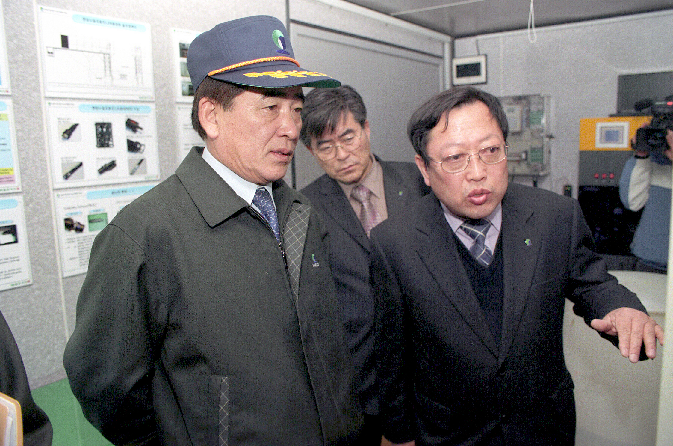만경강백구제수문방문                              